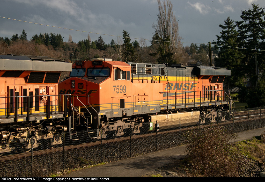 BNSF 7599